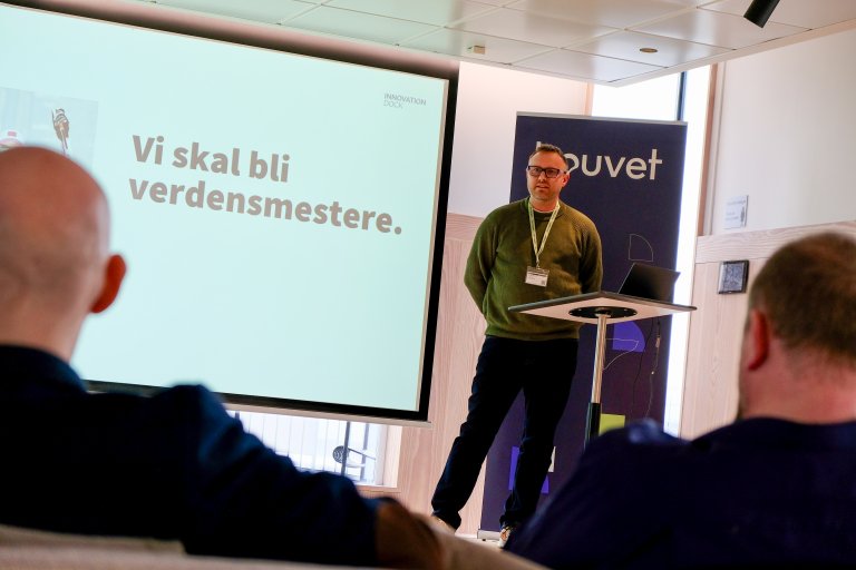  Nils Henrik Stokke, Innovation Dock holder foredrag hos Bouvet 