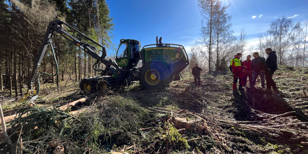 Slik bruker AT Skog moderne verktøy og metoder for å digitalisere skogbransjen